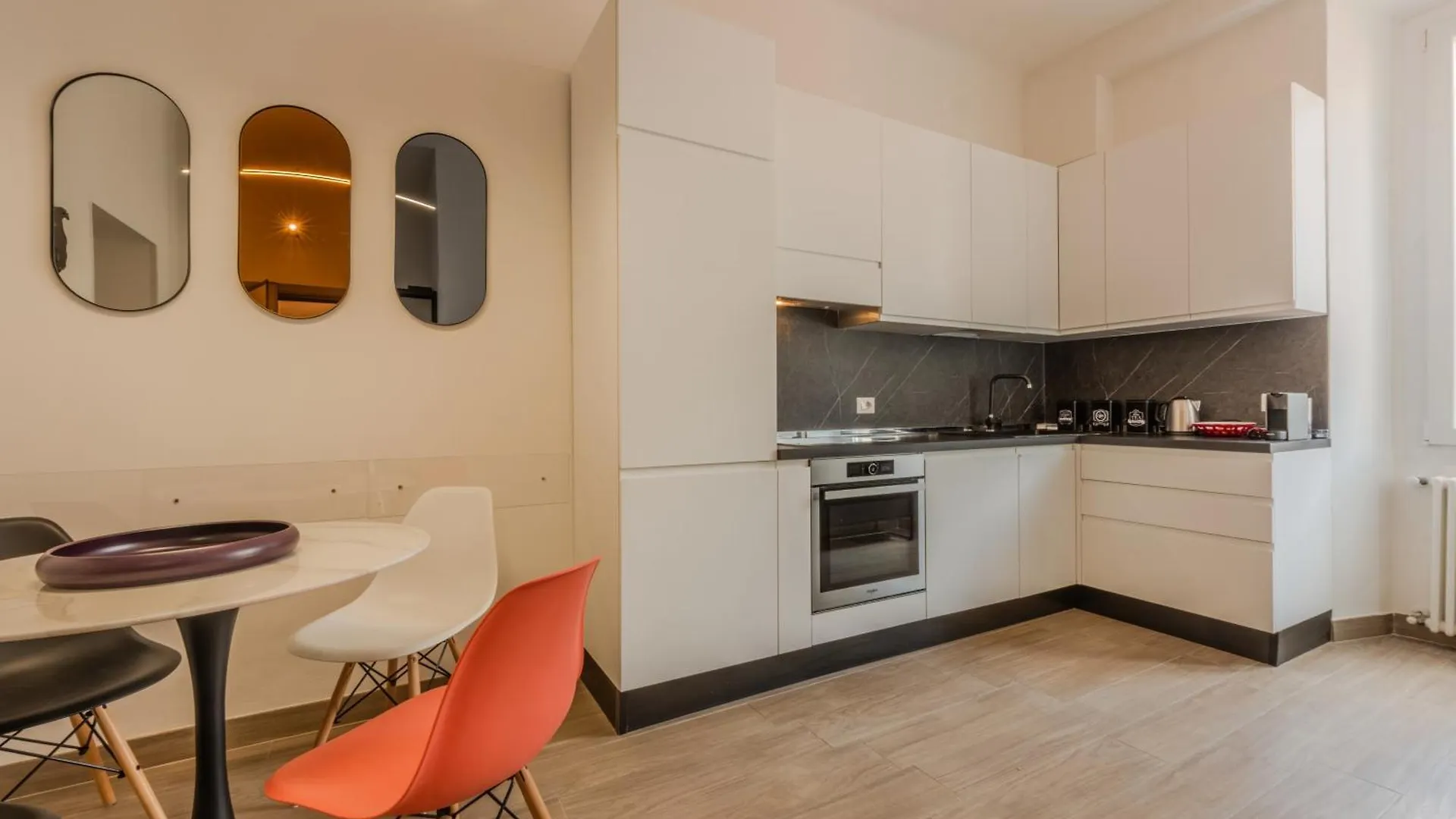 Moscova Elegant Apartment Milánó 0*,  Olaszország