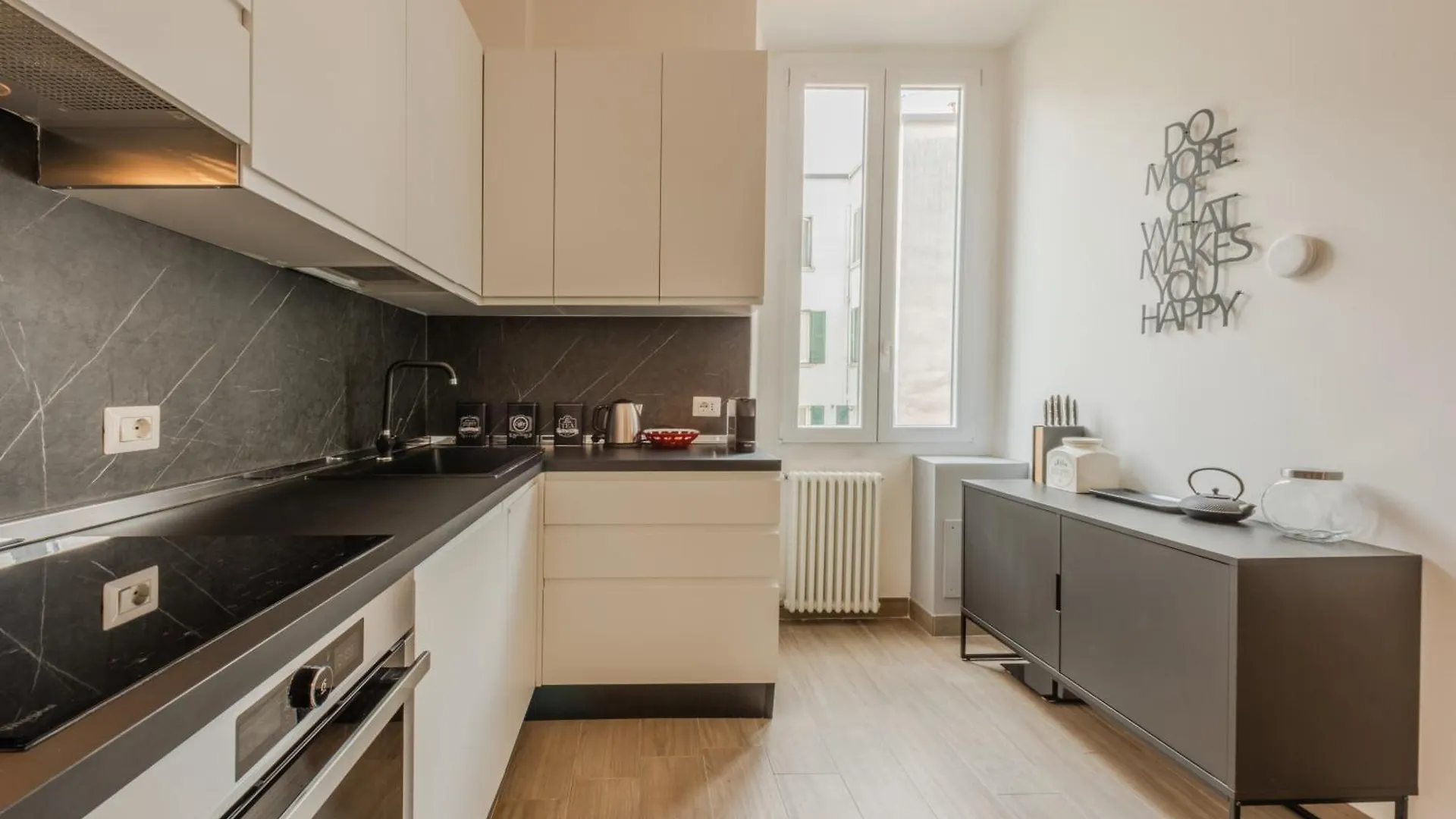 Moscova Elegant Apartment Milan Italy